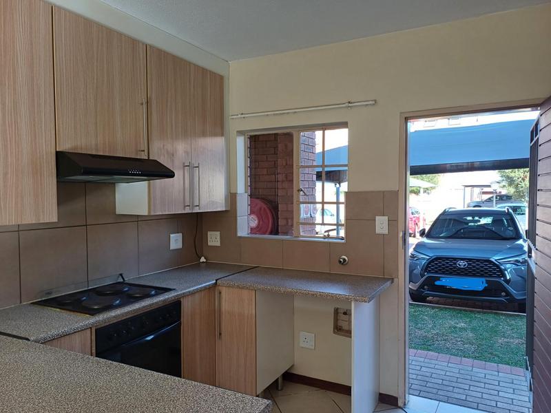 To Let 2 Bedroom Property for Rent in Stone Ridge Gauteng