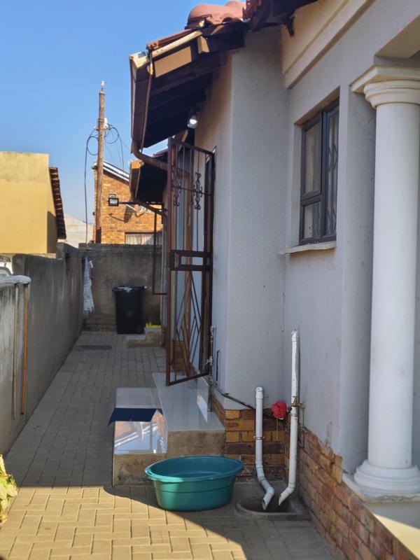 3 Bedroom Property for Sale in Tembisa Gauteng