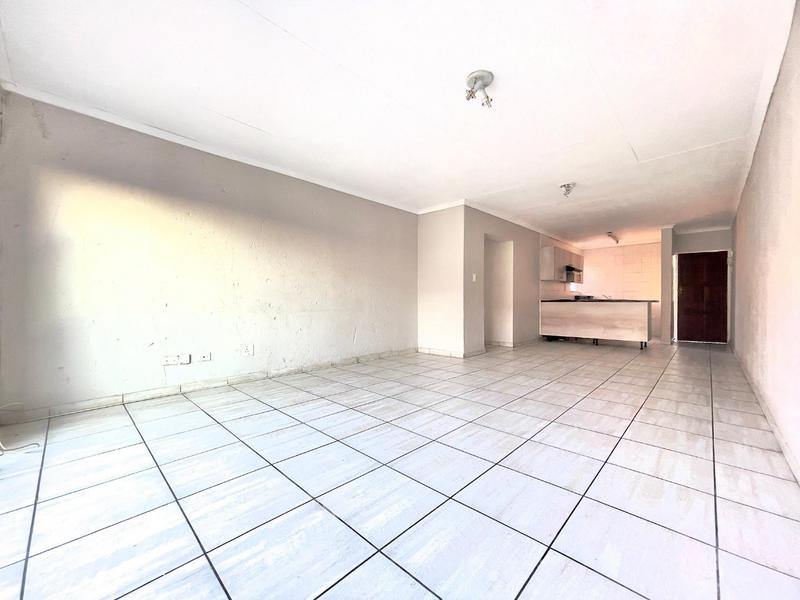 To Let 2 Bedroom Property for Rent in Vorna Valley Gauteng