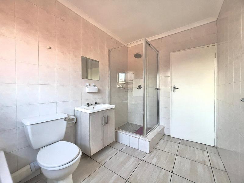 To Let 2 Bedroom Property for Rent in Vorna Valley Gauteng