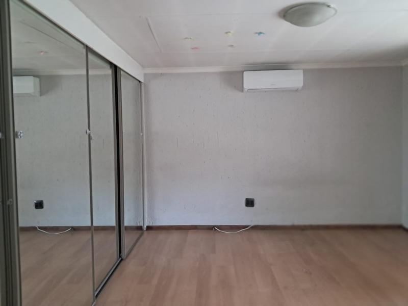 3 Bedroom Property for Sale in Buccleuch Gauteng