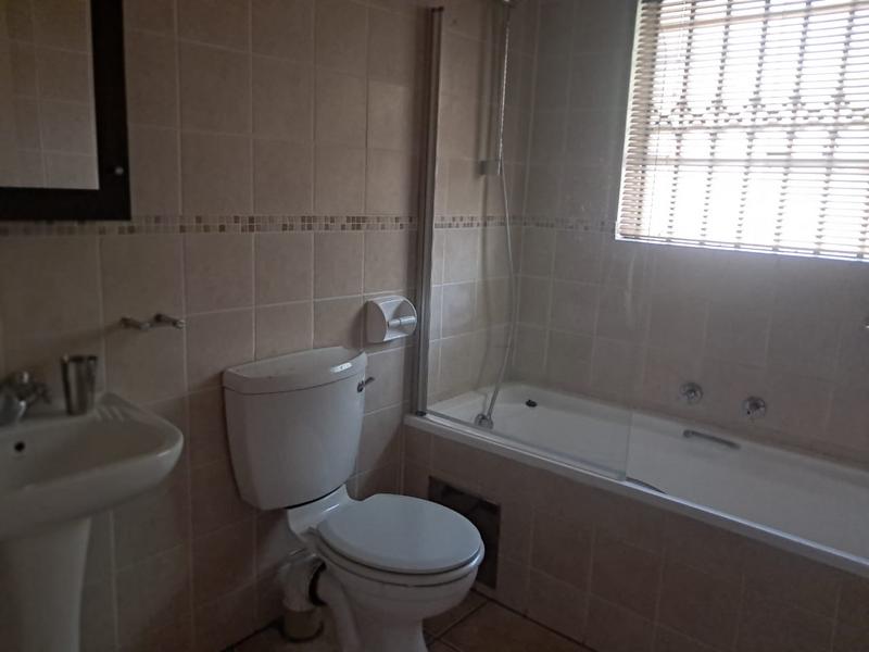 3 Bedroom Property for Sale in Buccleuch Gauteng