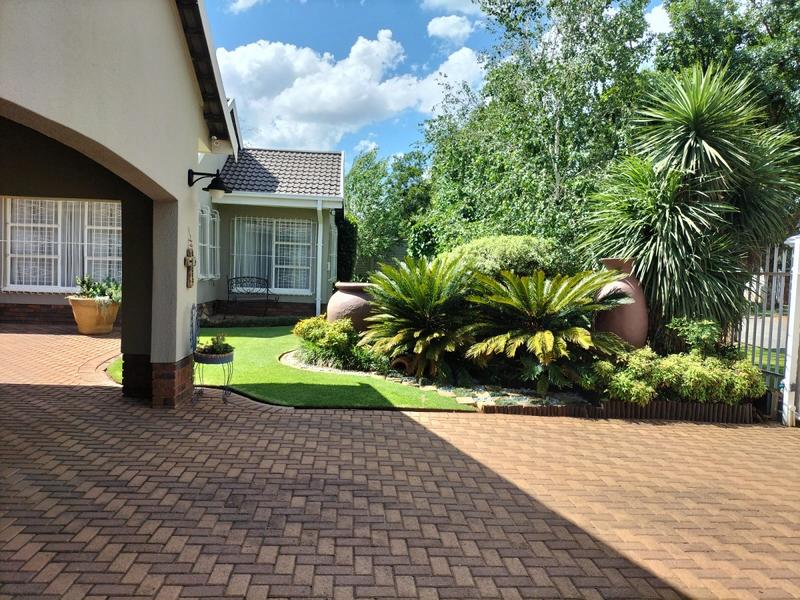 4 Bedroom Property for Sale in Vanderbijlpark SE Gauteng