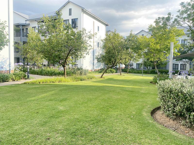 To Let 2 Bedroom Property for Rent in Broadacres Gauteng