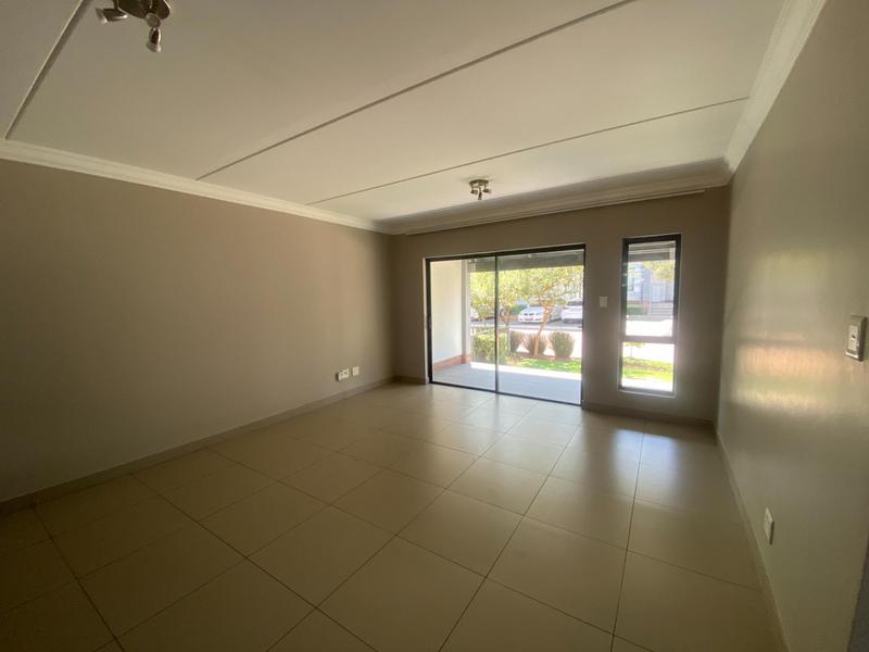 To Let 2 Bedroom Property for Rent in Broadacres Gauteng