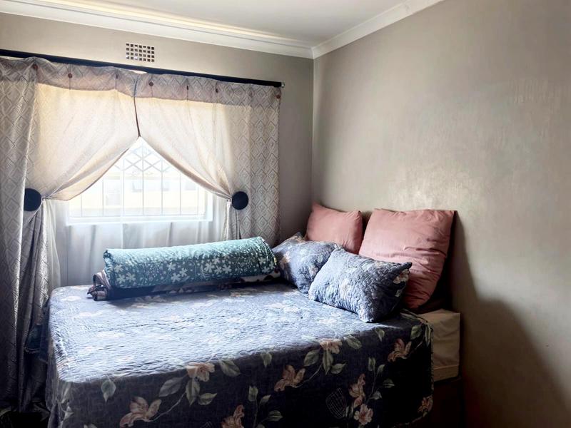 2 Bedroom Property for Sale in Clayville Gauteng