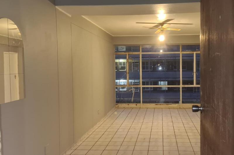 2 Bedroom Property for Sale in Rhodesfield Gauteng