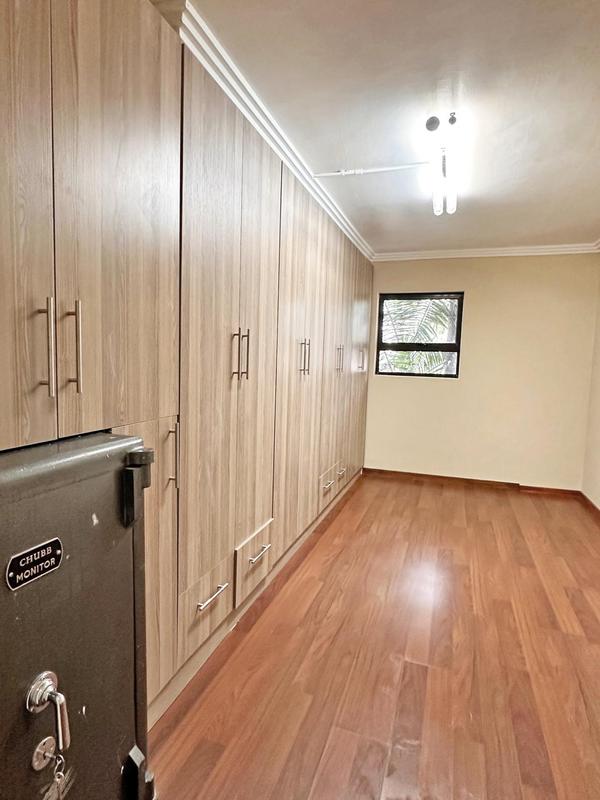 To Let 5 Bedroom Property for Rent in Sandown Gauteng