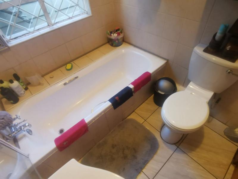 3 Bedroom Property for Sale in Geduld Gauteng