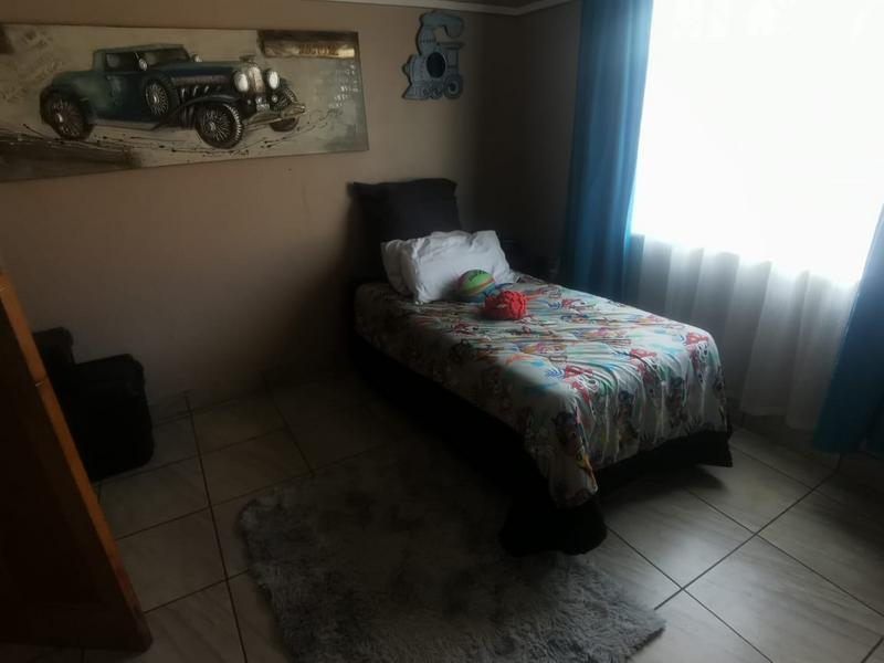 3 Bedroom Property for Sale in Geduld Gauteng