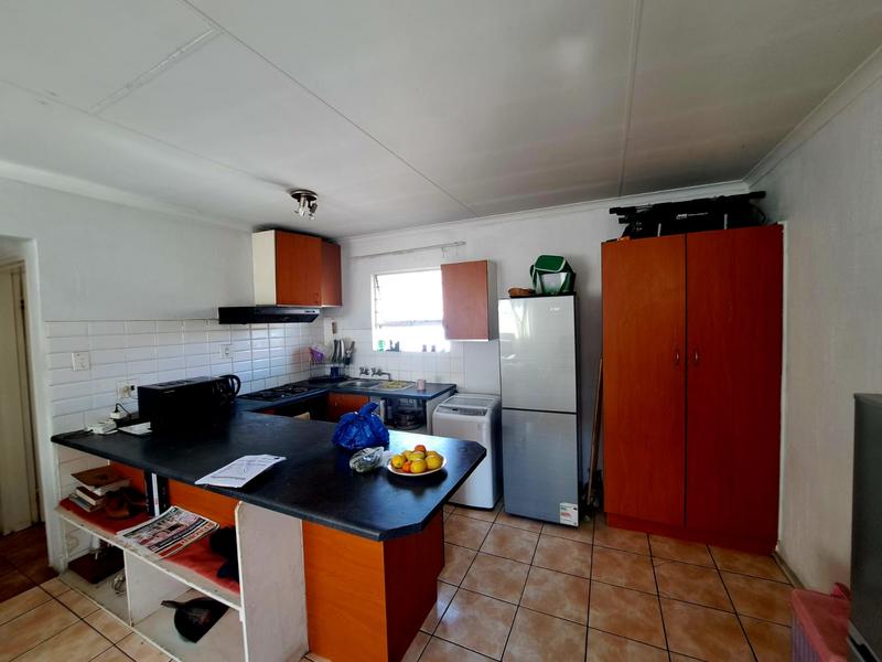 3 Bedroom Property for Sale in Die Hoewes Gauteng