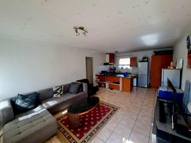 3 Bedroom Property for Sale in Die Hoewes Gauteng