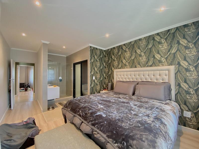 To Let 2 Bedroom Property for Rent in Bryanston Gauteng
