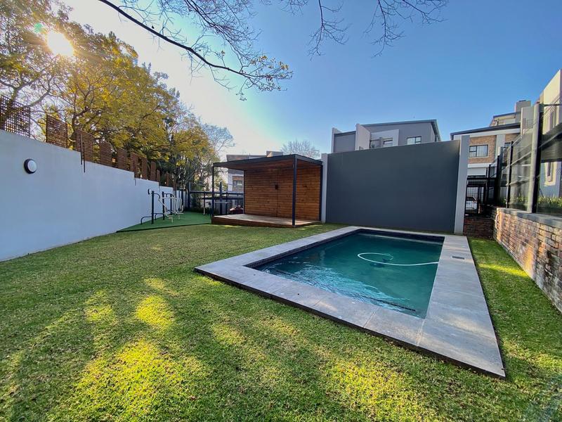 To Let 2 Bedroom Property for Rent in Bryanston Gauteng