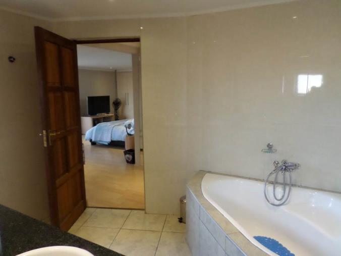 3 Bedroom Property for Sale in Rynfield Gauteng