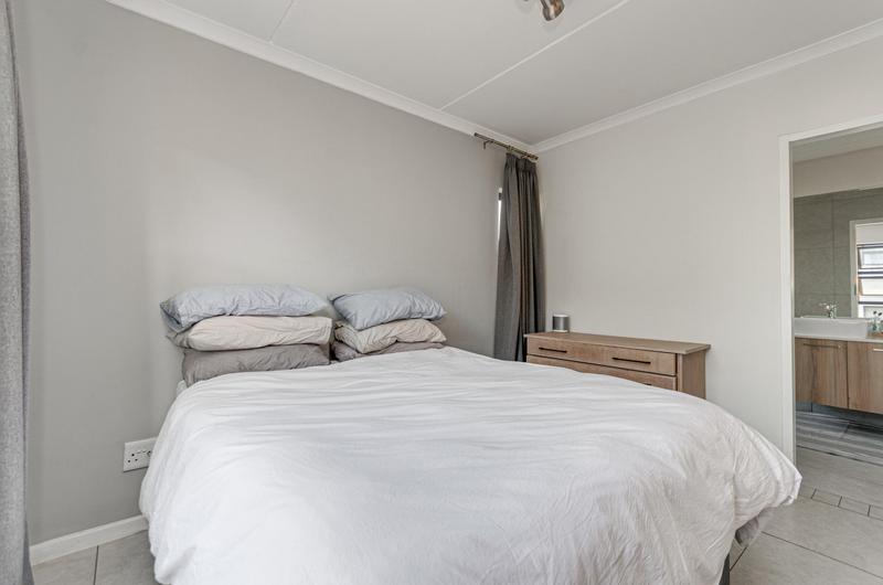 2 Bedroom Property for Sale in Modderfontein Gauteng