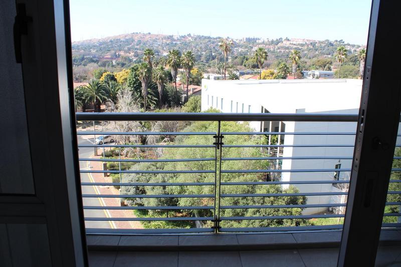 To Let 2 Bedroom Property for Rent in Bedford Gardens Gauteng
