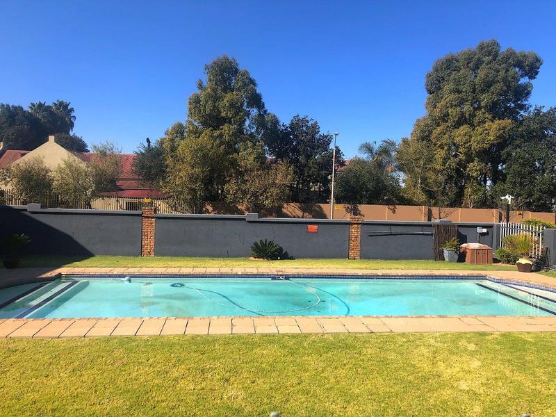 To Let 2 Bedroom Property for Rent in Ravenswood Gauteng
