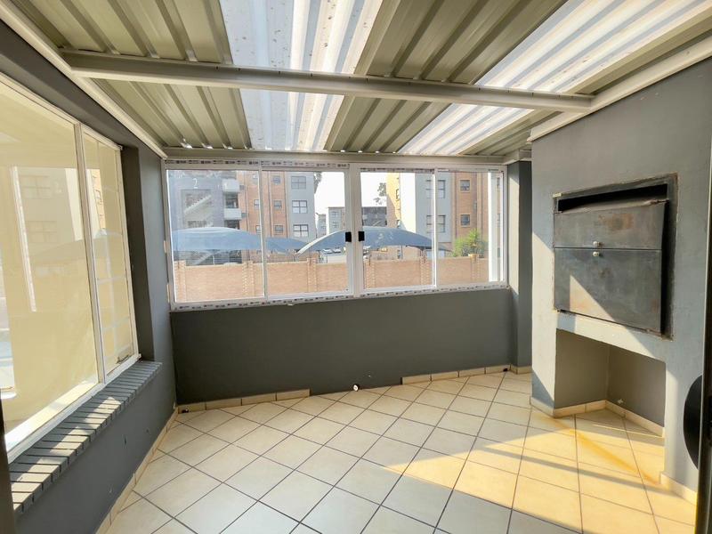 To Let 2 Bedroom Property for Rent in Ravenswood Gauteng