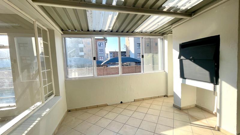 2 Bedroom Property for Sale in Ravenswood Gauteng
