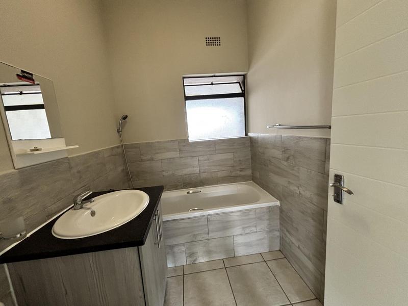 To Let 2 Bedroom Property for Rent in Montana Tuine Gauteng