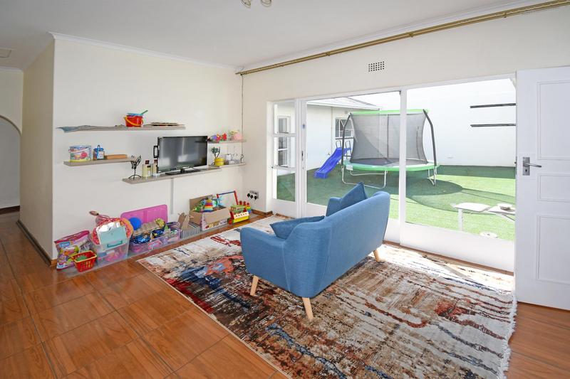 3 Bedroom Property for Sale in Morningside Gauteng