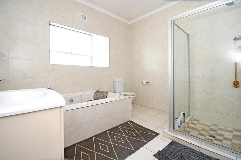 3 Bedroom Property for Sale in Morningside Gauteng