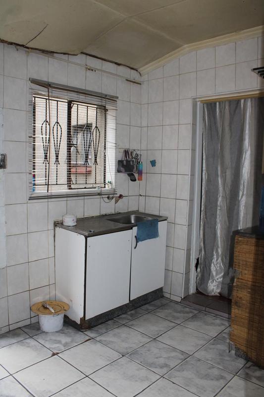2 Bedroom Property for Sale in Umthambeka Gauteng