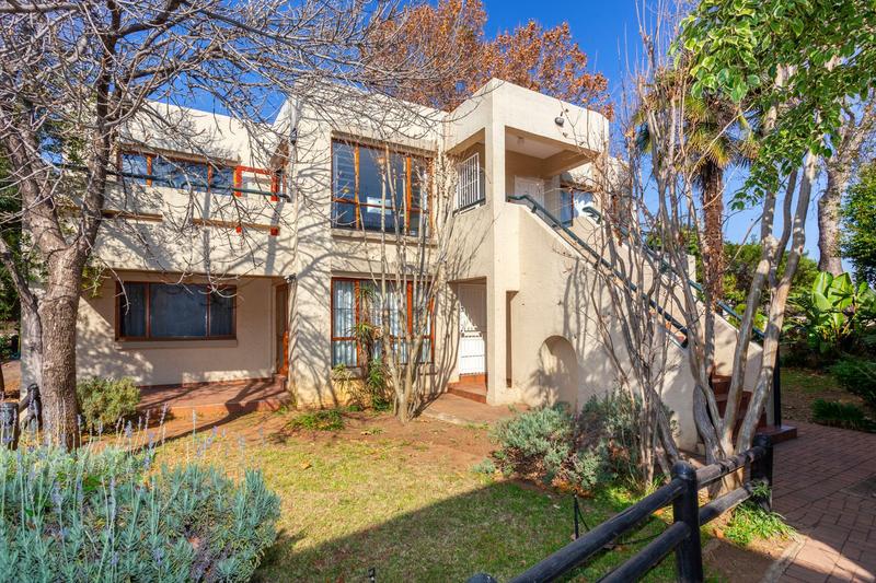 To Let 2 Bedroom Property for Rent in Magaliessig Gauteng
