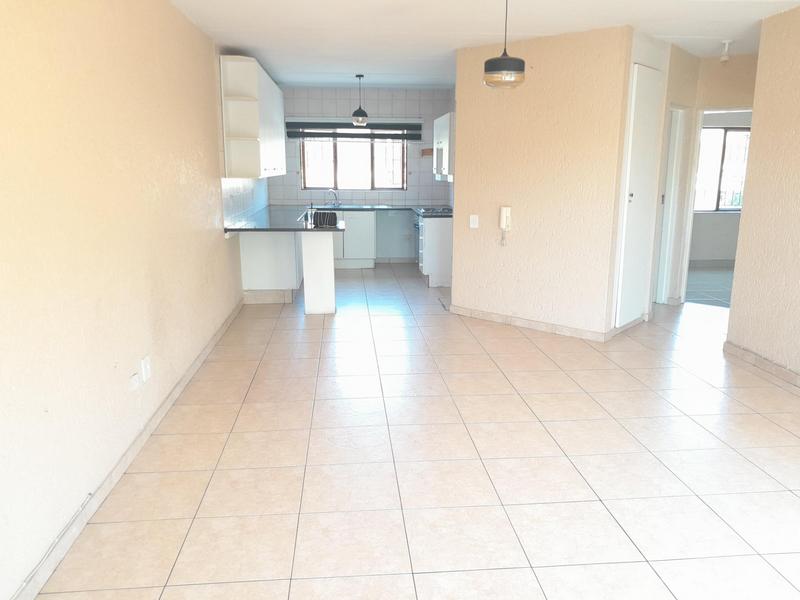 To Let 2 Bedroom Property for Rent in Magaliessig Gauteng
