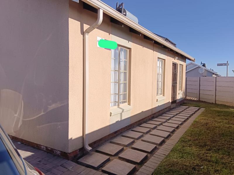 To Let 3 Bedroom Property for Rent in Sky City Gauteng
