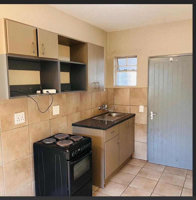 2 Bedroom Property for Sale in Fleurhof Gauteng