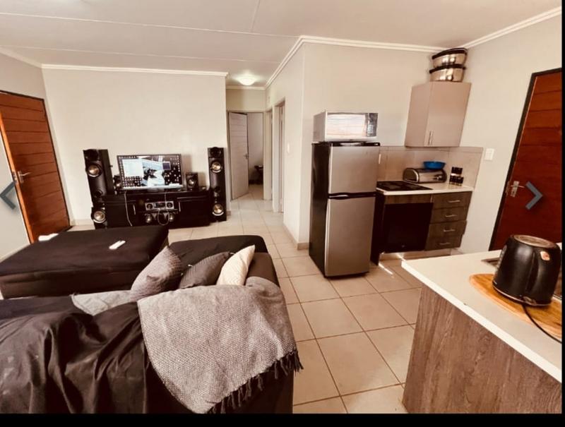 2 Bedroom Property for Sale in Protea Glen Gauteng