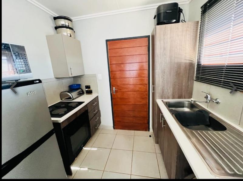 2 Bedroom Property for Sale in Protea Glen Gauteng