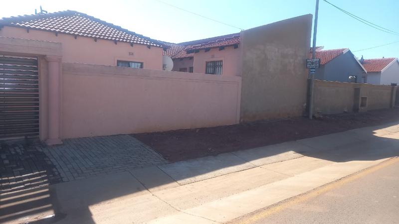 4 Bedroom Property for Sale in Savanna City Gauteng