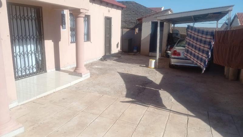 4 Bedroom Property for Sale in Savanna City Gauteng