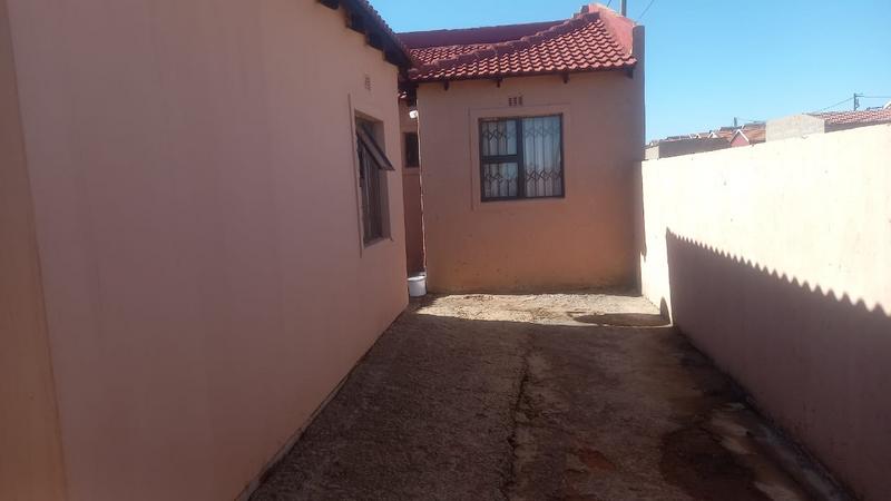 4 Bedroom Property for Sale in Savanna City Gauteng