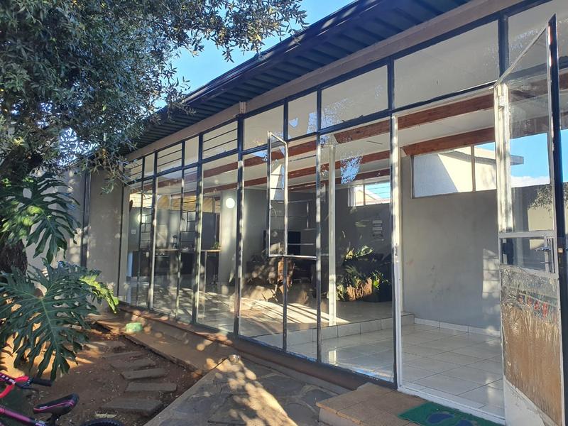3 Bedroom Property for Sale in Witpoortjie Gauteng