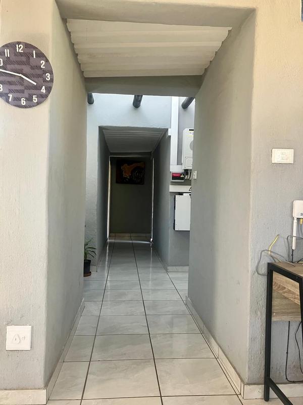 3 Bedroom Property for Sale in Witpoortjie Gauteng