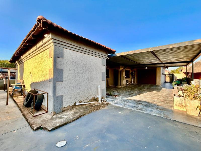 3 Bedroom Property for Sale in The Orchards Gauteng