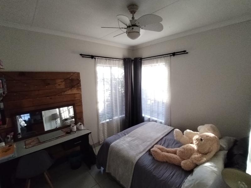 3 Bedroom Property for Sale in Amberfield Heights Gauteng