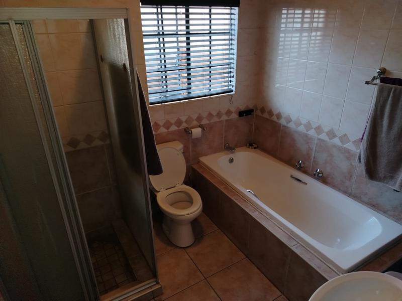 3 Bedroom Property for Sale in Amberfield Heights Gauteng