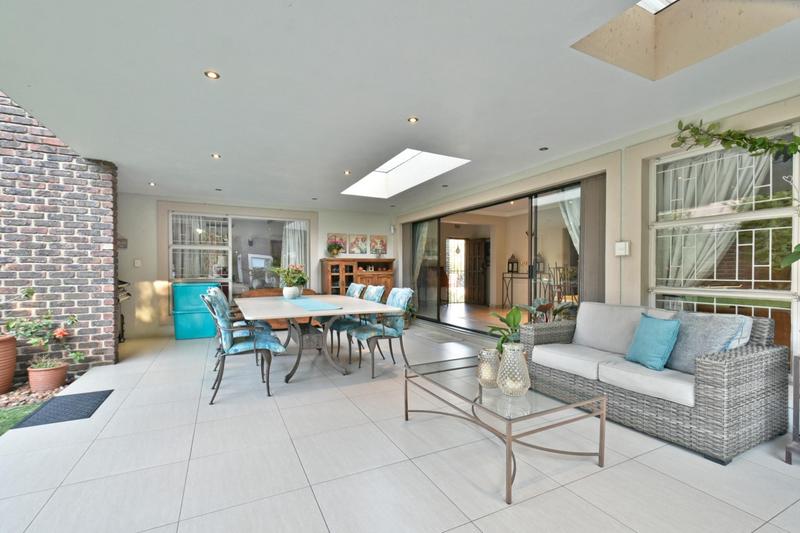 4 Bedroom Property for Sale in Mulbarton Gauteng