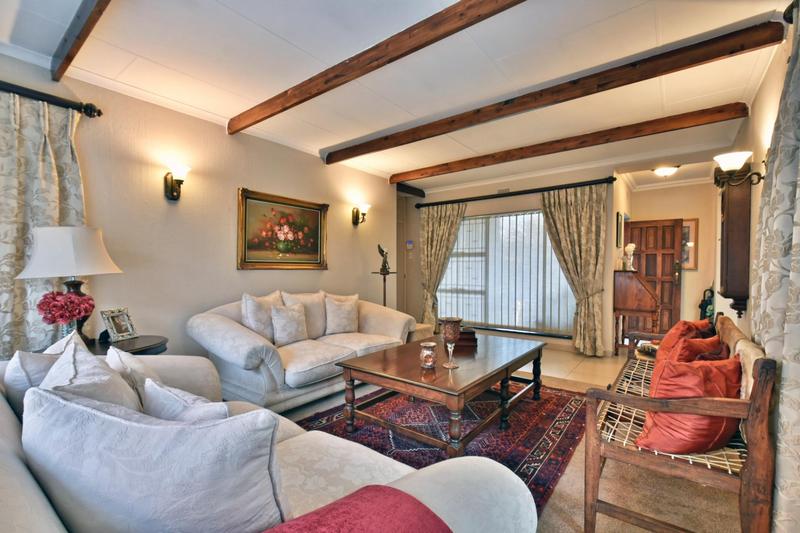 4 Bedroom Property for Sale in Mulbarton Gauteng