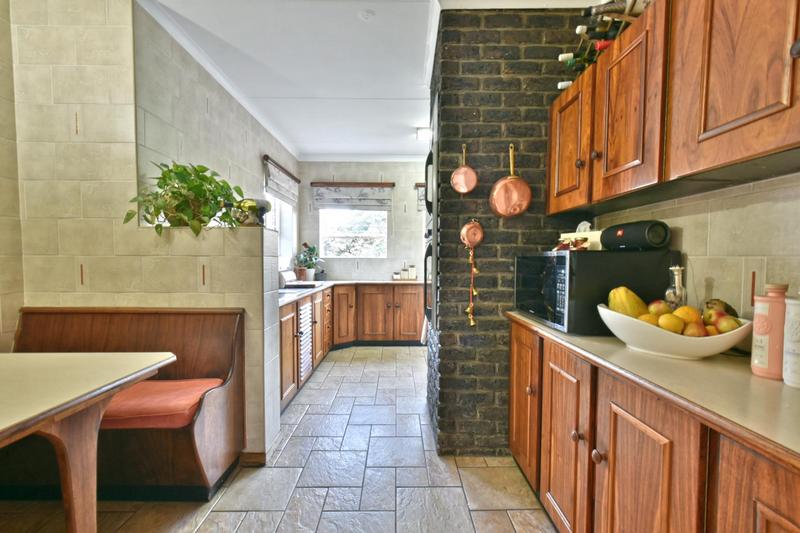 4 Bedroom Property for Sale in Mulbarton Gauteng