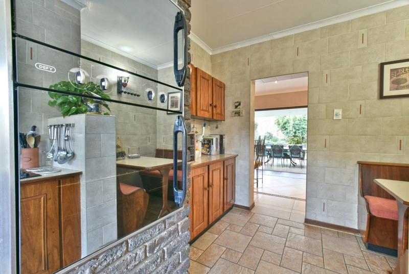 4 Bedroom Property for Sale in Mulbarton Gauteng