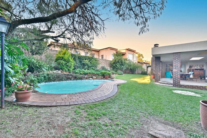 4 Bedroom Property for Sale in Mulbarton Gauteng