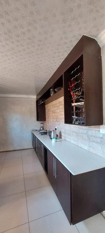 5 Bedroom Property for Sale in Clarina Gauteng