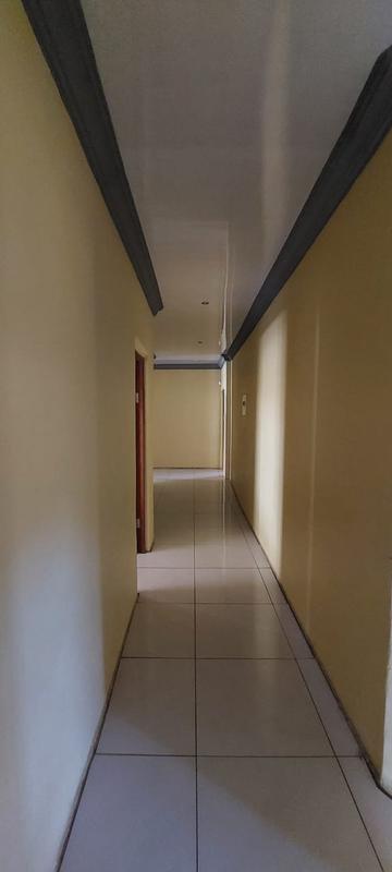5 Bedroom Property for Sale in Clarina Gauteng