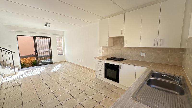 3 Bedroom Property for Sale in Wilgeheuwel Gauteng